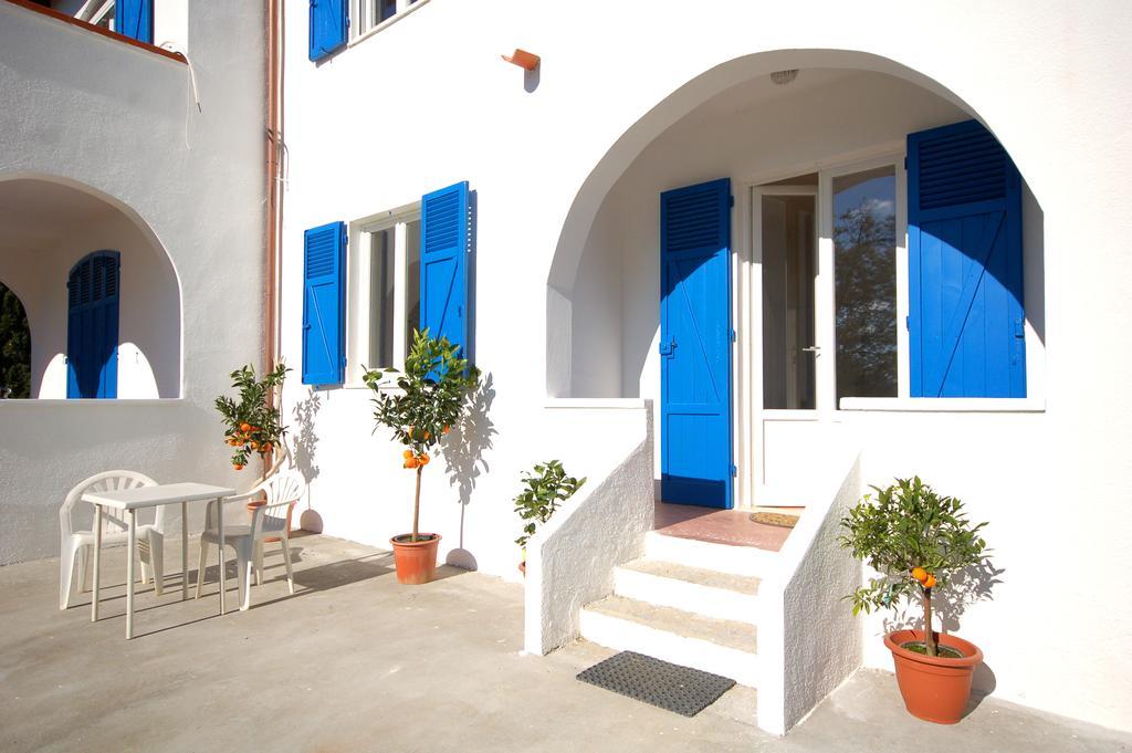 Ferienwohnung Casa Balena Bianca Lacona Exterior foto