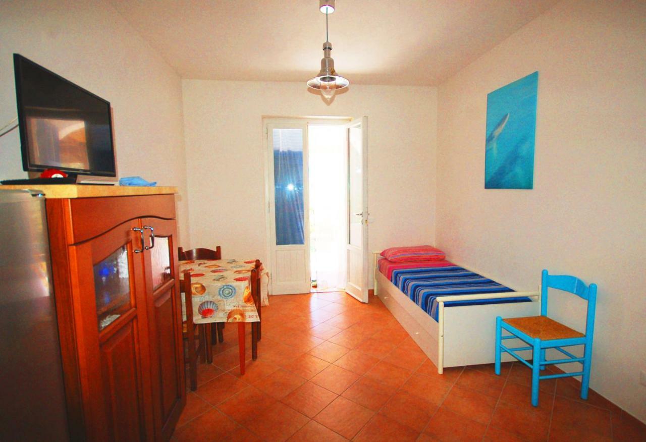 Ferienwohnung Casa Balena Bianca Lacona Exterior foto